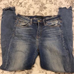 Distressed jeans from buckle.